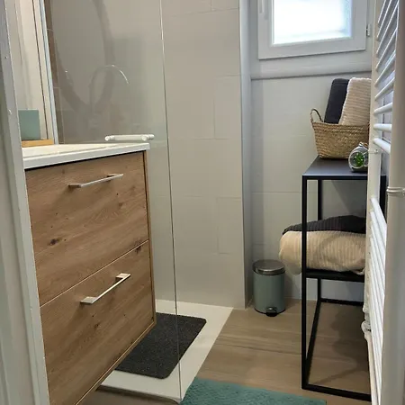 Maison Avec Jardin, Wifi, Quartier Calme De *